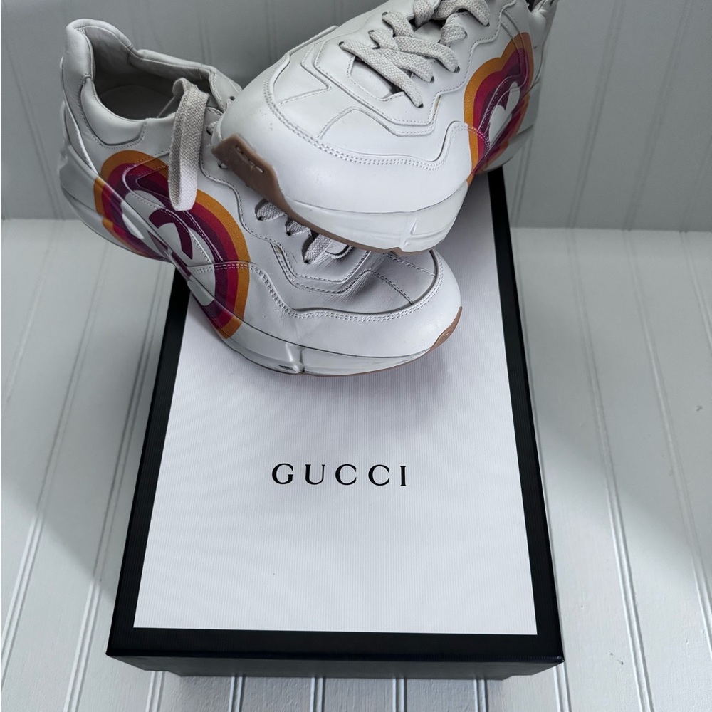 GUCCI Rython Interlocking G Heart Sneaker - Picture 2 of 3